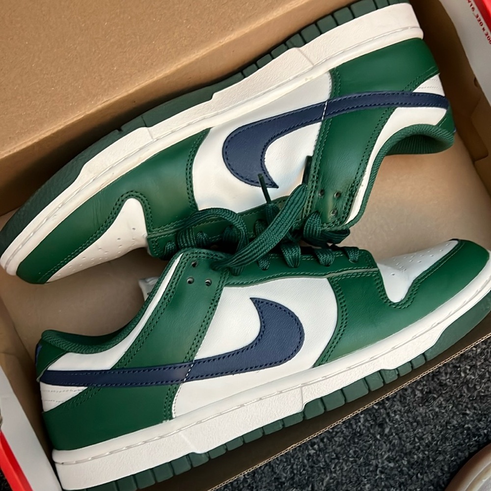 Nike dunk low